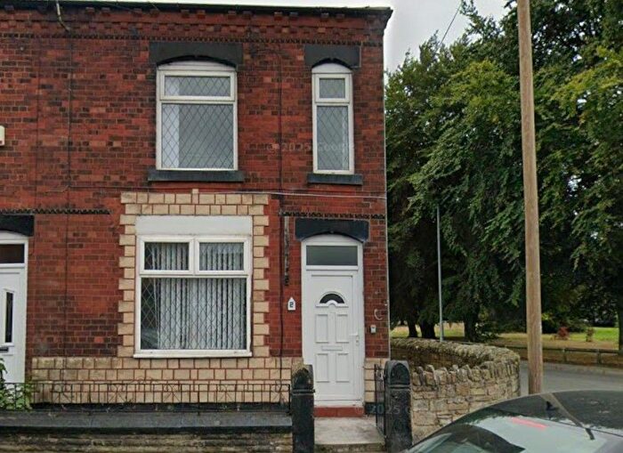 4 Bedroom Terraced House To Rent In Tong Road, Bolton, BL3