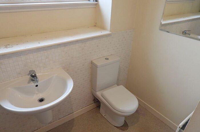 2 Bedroom Flat To Rent In A Charlotte Street, Glasgow, G1