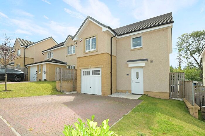 3 Bedroom Detached House For Sale In Stagg Park, Dalkeith, Midlothian, EH22