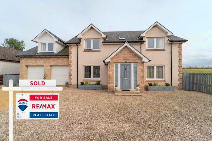 5 Bedroom Detached House For Sale In Burnvale, Broxburn, EH52