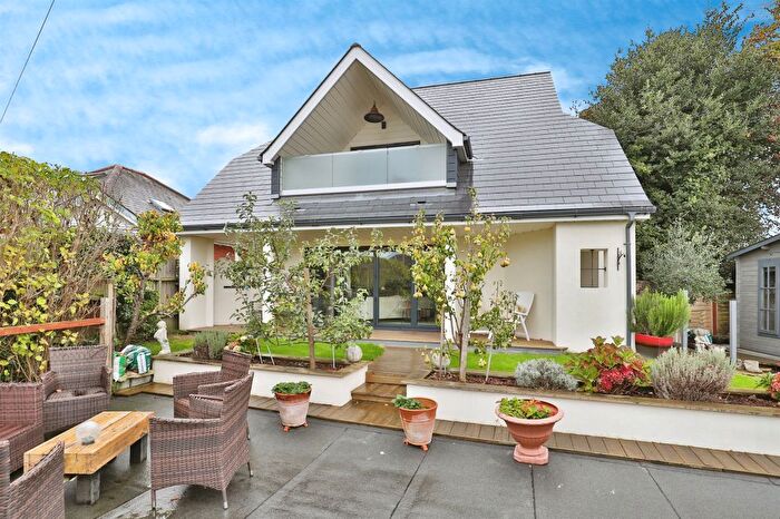 3 Bedroom Detached House For Sale In Water Lane, Bournemouth, BH6