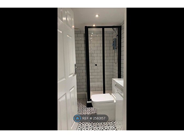 1 Bedroom Flat To Rent In Greenwich South Street, London, SE10
