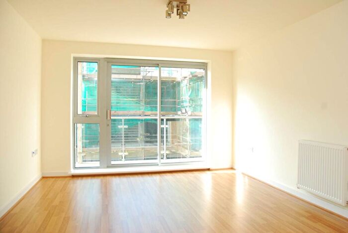 2 Bedroom Flat To Rent In Merchants Quarters, Bow, London, E3