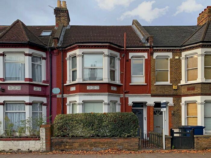 2 Bedroom Flat To Rent In East Acton Arcade, Old Oak Common Lane, London W3