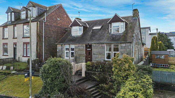 4 Bedroom Semi Detached House For Sale In Station Road, Strathaven, ML10