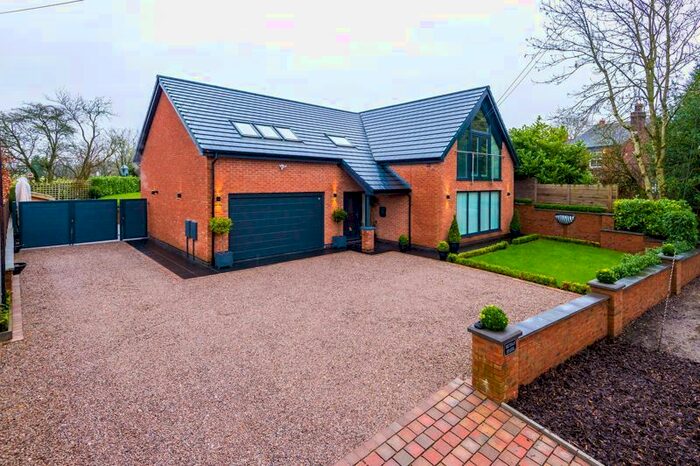 4 Bedroom Detached House For Sale In Brook Lane, Charnock Richard, Chorley, PR7