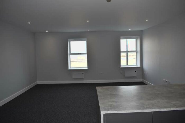 2 Bedroom Flat To Rent In Marine Terrace, Margate, CT9