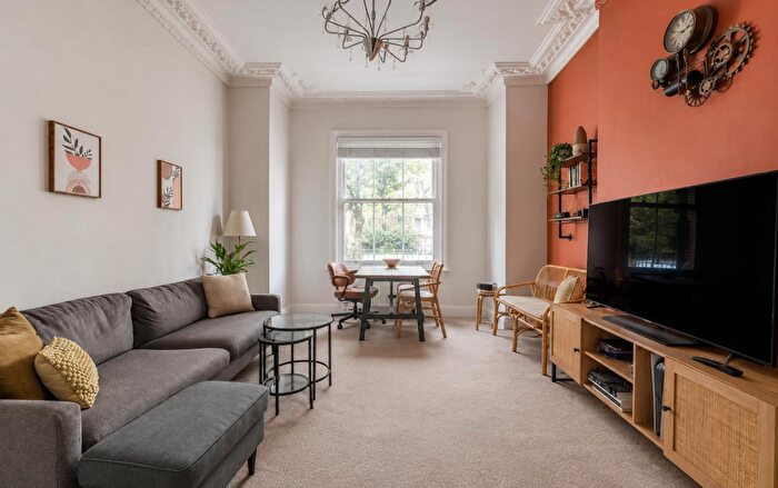 2 Bedroom Apartment To Rent In Harmood Street, Camden, London, NW1