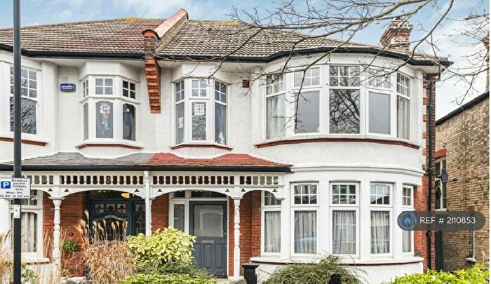 2 Bedroom Flat To Rent In Arlow Road, London, N21