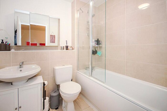 3 Bedroom Terraced House For Sale In Juniper Way, Eden Park, Rugby, CV21