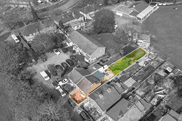 3 Bedroom Semi-Detached House For Sale In Church Walk, Hayes, UB3