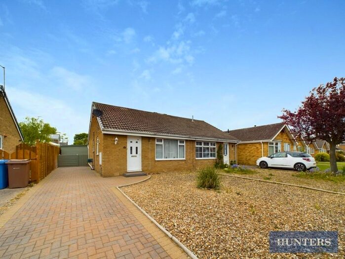 2 Bedroom Semi-Detached Bungalow To Rent In Maple Road, Bridlington, YO16