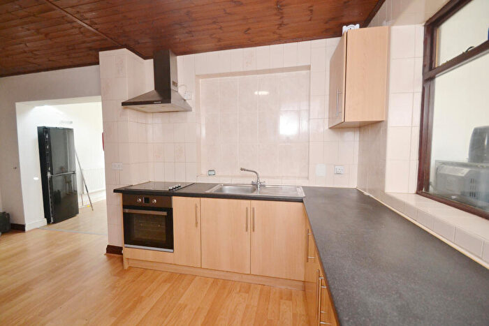 7 Bedroom Detached House To Rent In Mauldeth Road, Fallowfield, Manchester, M20