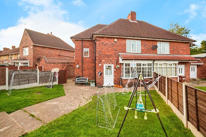 3 Bedroom Semi Detached House For Sale In Briton Street, Thurnscoe, Rotherham, S63