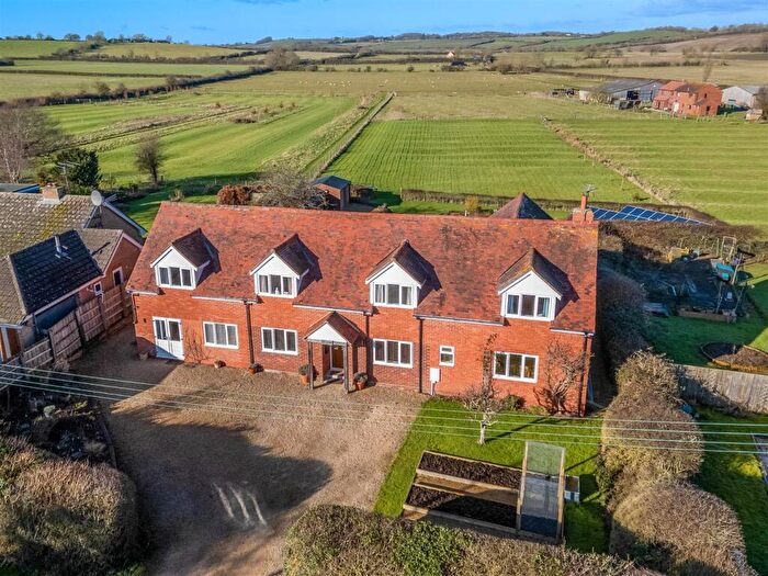 5 Bedroom Detached House For Sale In Whatcote Road, Oxhill, Warwick, CV35