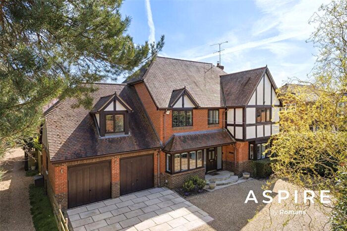 5 Bedroom Detached House For Sale In Chequers Lane, Eversley, Hook, RG27