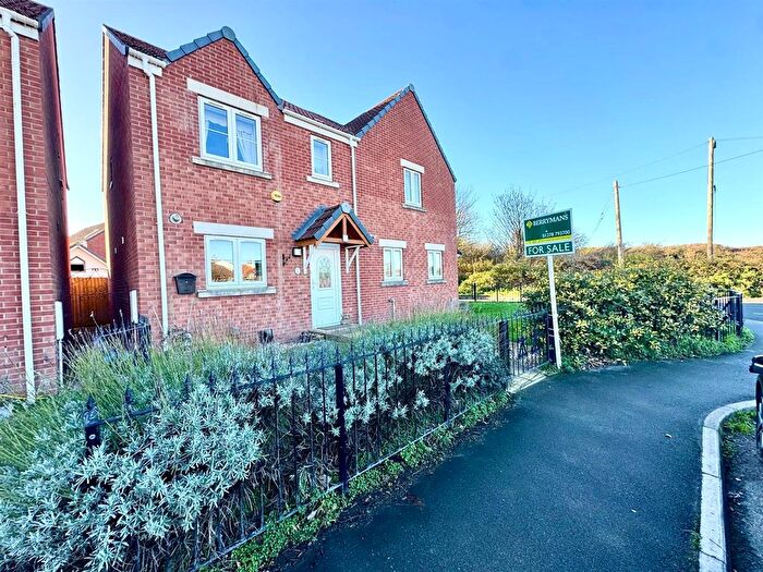 3 Bedroom Property For Sale In Little Court, Berrow, Burnham-On-Sea, TA8