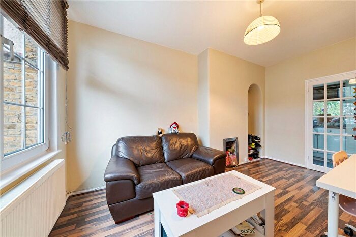 2 Bedroom Terraced House To Rent In Derinton Road, London, SW17