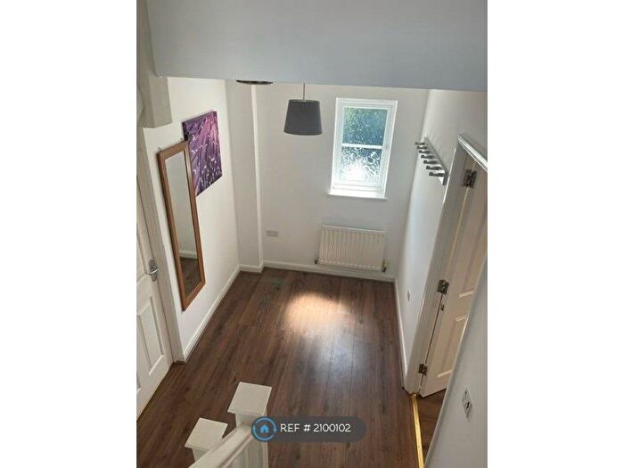 3 Bedroom Detached House To Rent In Padbury Drive, Banbury, OX16