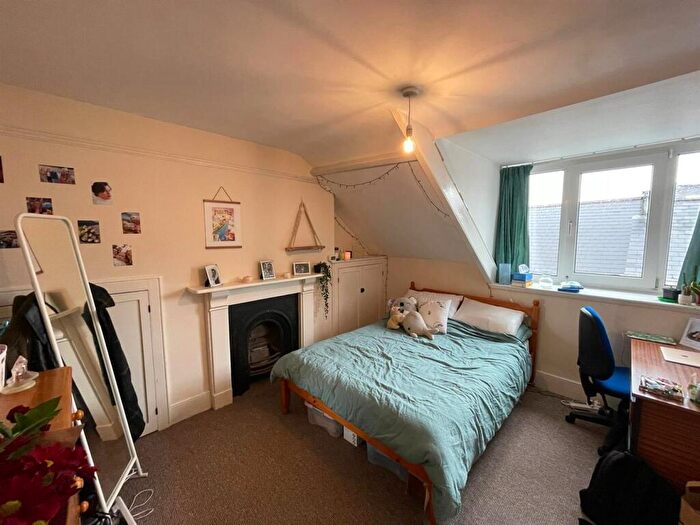5 Bedroom House To Rent In Waterloo Street, Plymouth, PL4