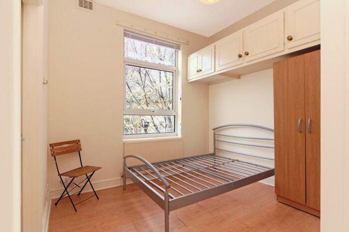 1 Bedroom Flat To Rent In Askew Road, London, W12