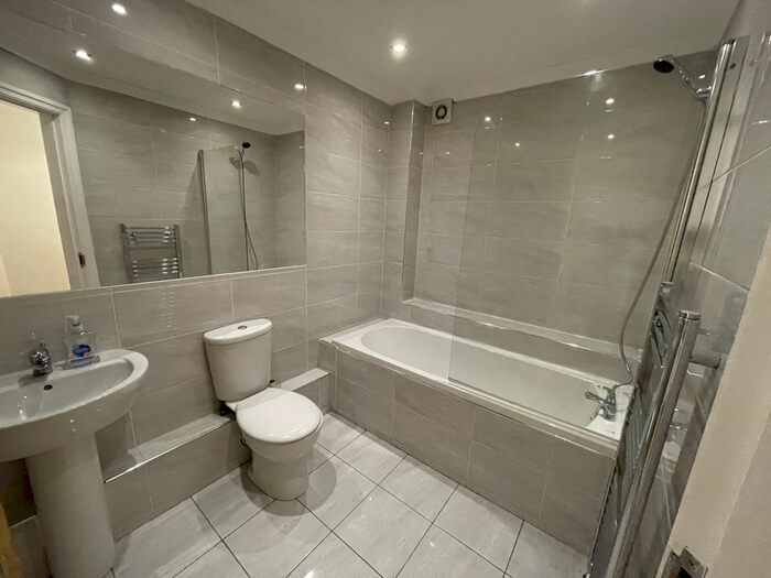 2 Bedroom Flat To Rent In Belvedere House, Ullet Road, L8