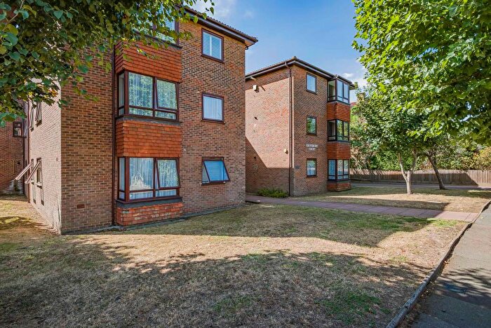 1 Bedroom Flat For Sale In Grovebury Court, Broomfield Road, DA6