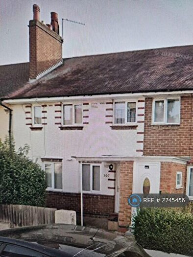 3 Bedroom Terraced House To Rent In Danefield Road, Northampton, NN3