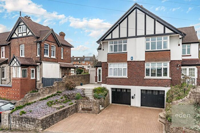 5 Bedroom Semi Detached House For Sale In College Road, Maidstone, ME15