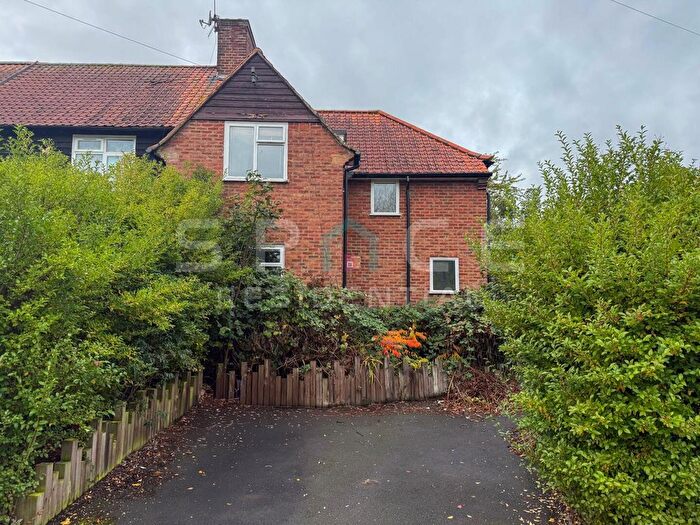 3 Bedroom Semi-detached House For Sale In Colchester Road, Burnt Oak, Edgware, HA8