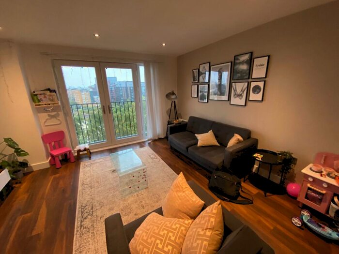 2 Bedroom Apartment To Rent In Ordsall Lane, Salford, M5
