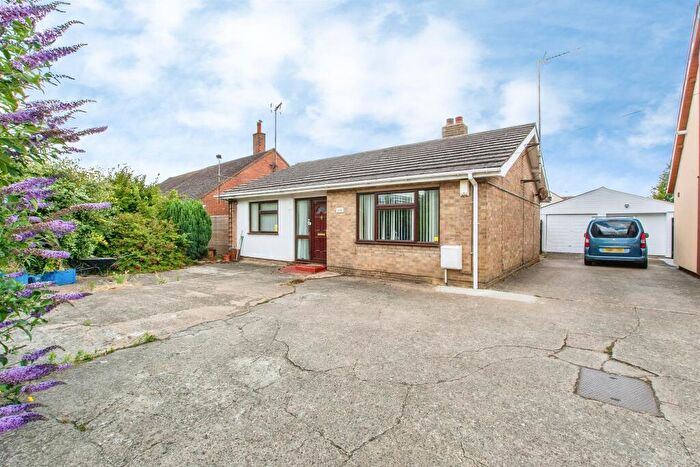 2 Bedroom Detached Bungalow For Sale In Ramnoth Road, Wisbech, PE13