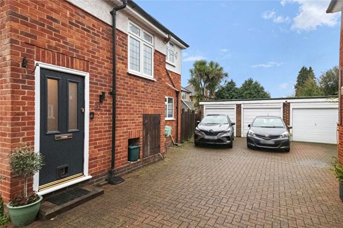 2 Bedroom Maisonette For Sale In The Sigers, Pinner, HA5
