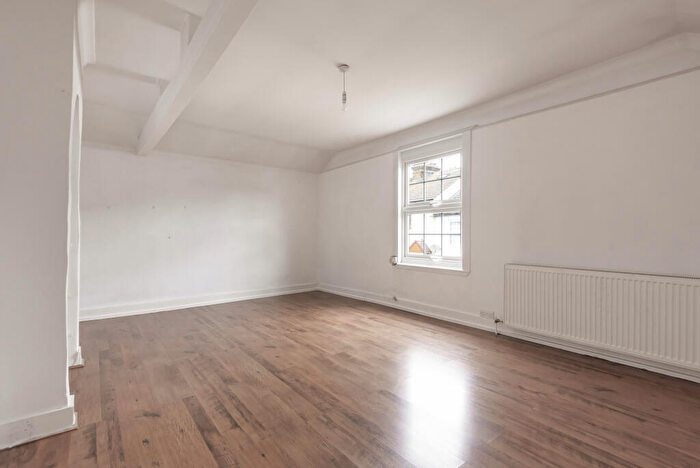 1 Bedroom Apartment To Rent In Ship Lane, Sutton-at-Hone, DA4