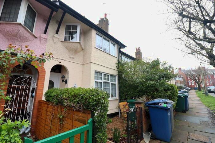 2 Bedroom Terraced House To Rent In Hillview Gardens, London, NW4