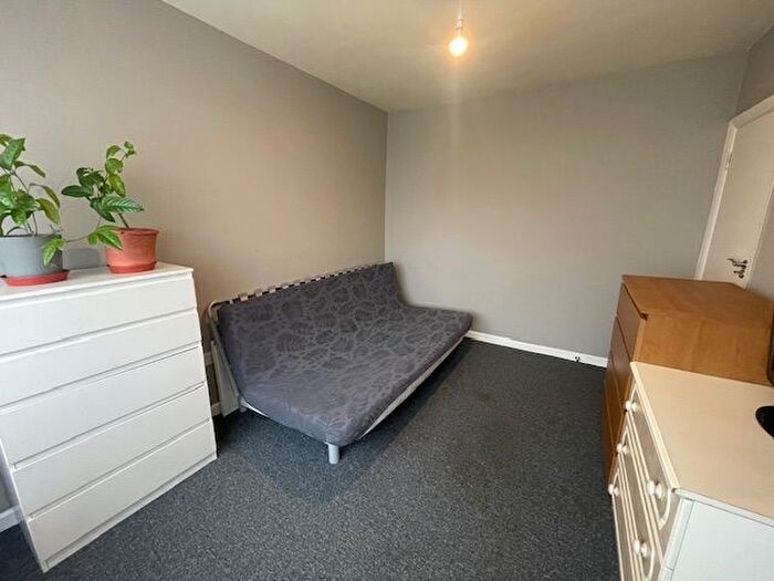 1 Bedroom Flat To Rent In Woodrow Close, Greenford, UB6