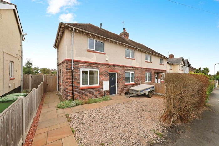 3 Bedroom Semi Detached House For Sale In Stretton Road, Kidderminster, DY11