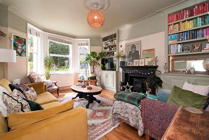 1 Bedroom Flat For Sale In De Cham Road, St. Leonards-On-Sea, TN37