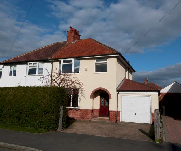 3 Bedroom Semi-Detached House To Rent In Leyland Road, Harrogate, HG1
