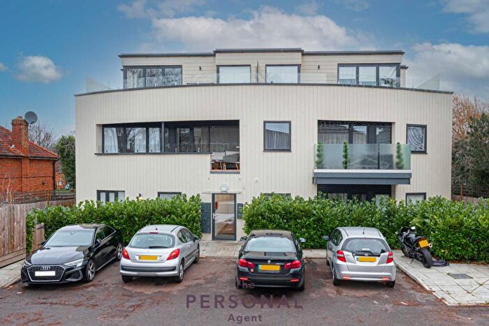 2 Bedroom Apartment To Rent In Hardwick Close, Ewell, KT19