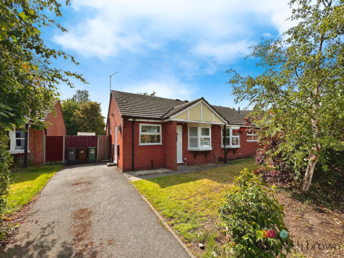 2 Bedroom Semi-Detached Bungalow To Rent In St. Andrews Close, Lincoln, LN5