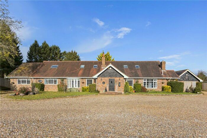 5 Bedroom Detached House To Rent In Studham, Dunstable, Bedfordshire, LU6