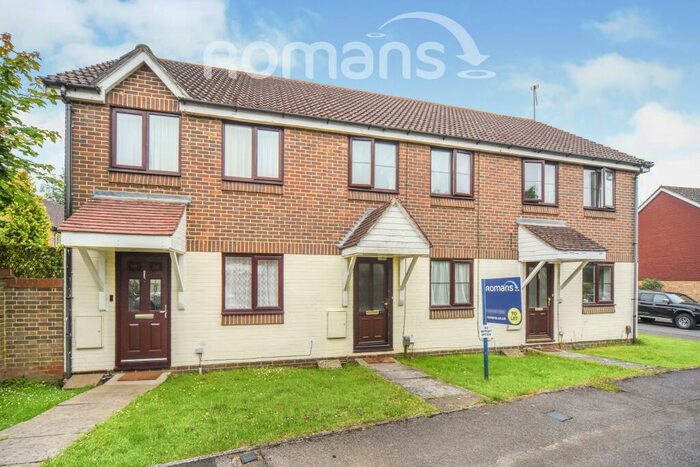 2 Bedroom Terraced House To Rent In Trefoil Close, Wokingham, RG40