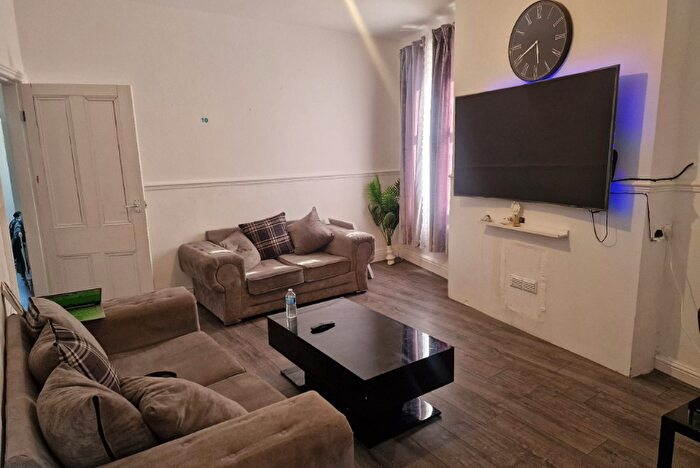 1 Bedroom End Terrace House For Sale In Newchurch Road, Bacup, OL13