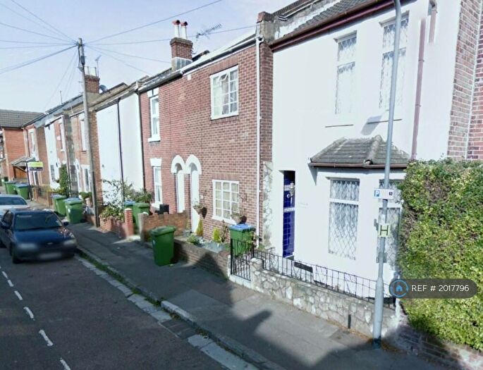 3 Bedroom Terraced House To Rent In Castle Street, Southampton, SO14