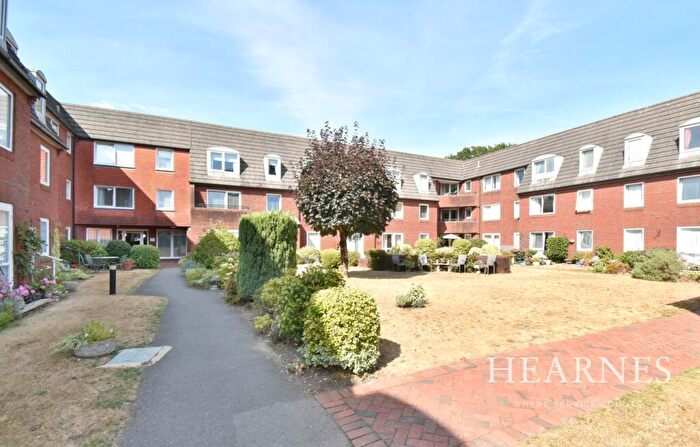 1 Bedroom Flat For Sale In Ringwood Road, Ferndown, BH22