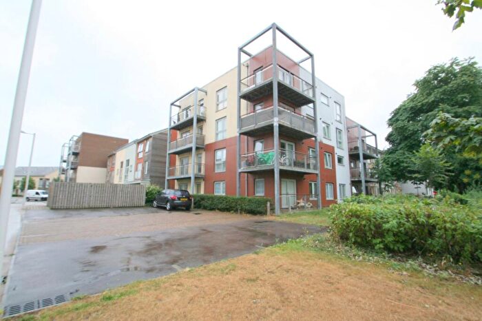 1 Bedroom Apartment For Sale In Hyde Grove, Dartford, Kent, DA1