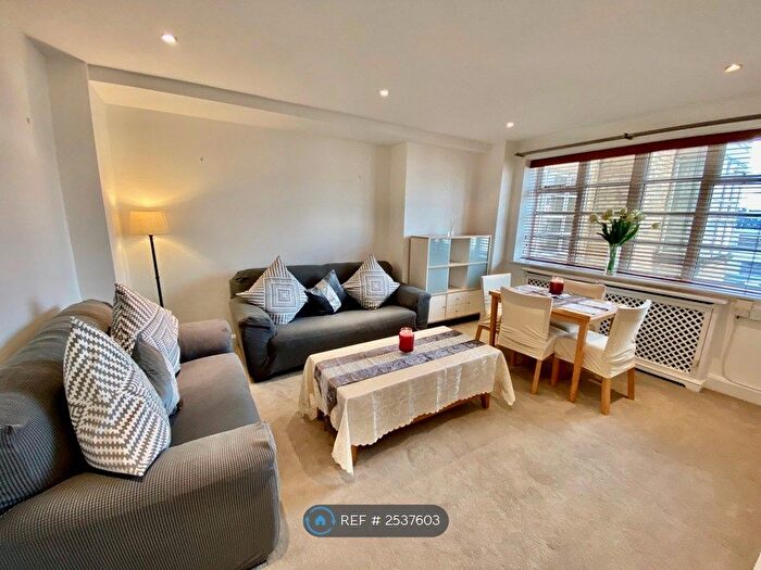 1 Bedroom Flat To Rent In Winchester Court, Kensington, W8