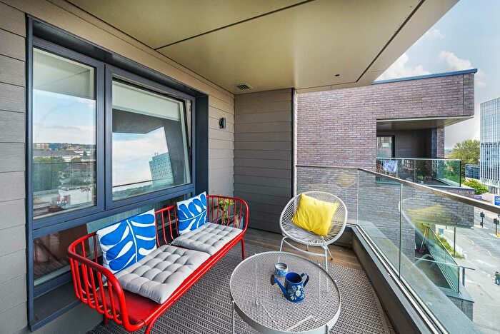 1 Bedroom Flat For Sale In Eastern Point, Edgware Road, NW9