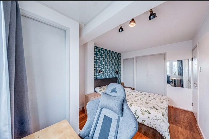 Studio To Rent In Southern Grove, London, E3